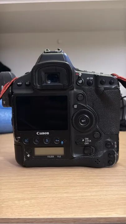 Câmera Canon 1DX Mark II  - Foto 2