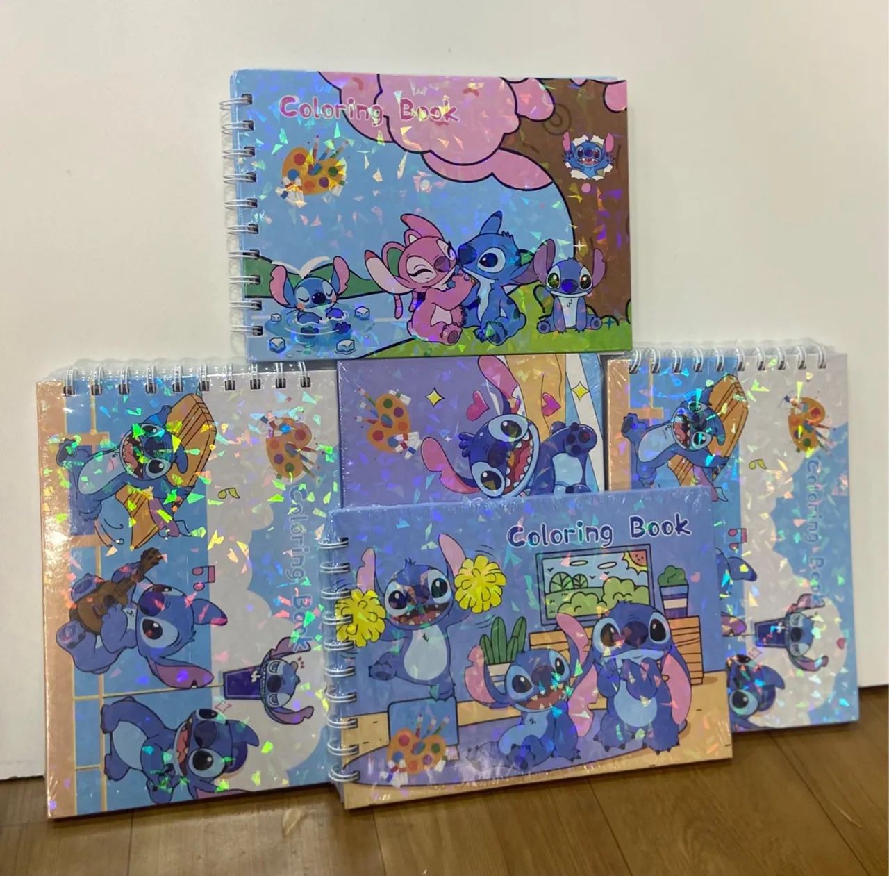 Cadernos Stitch Holográficos - Coleção Completa! - Foto 4