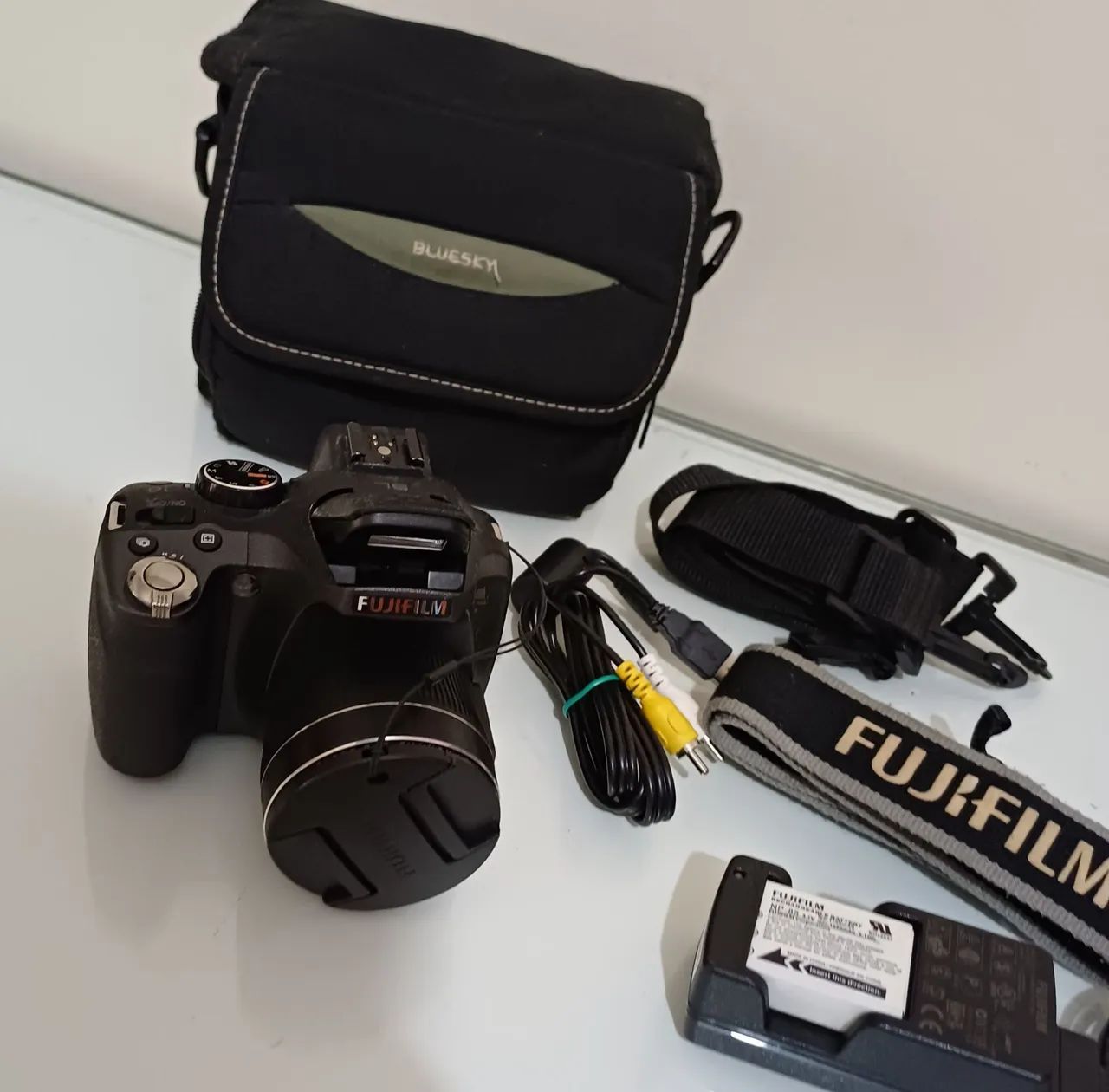 Maquina fotográfica FUJIFILM SL300  - Foto 2