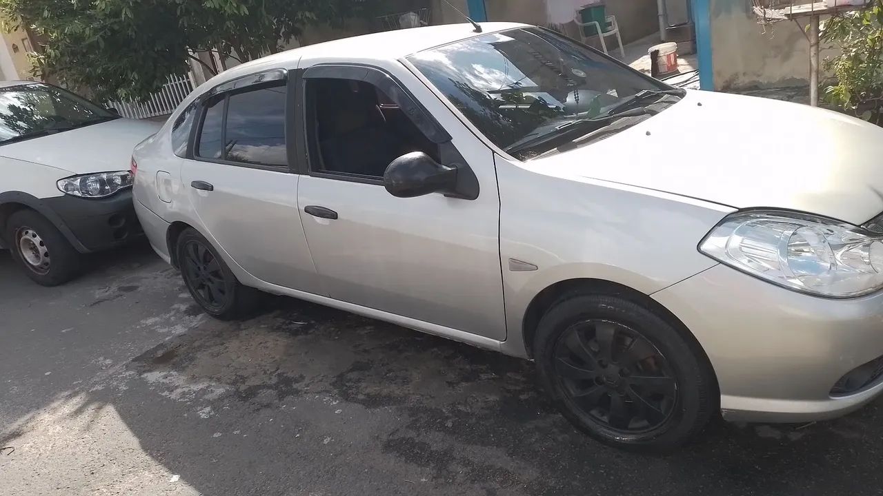 Renault symbol em ótimo estado documento ok - Foto 2