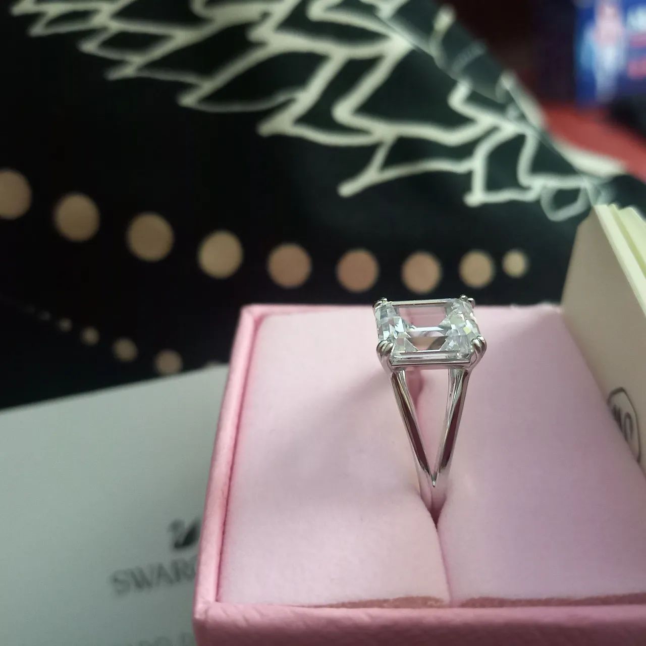 Anel STILLA ORIGINAL Swarovski Retangular com caixa. - Foto 4