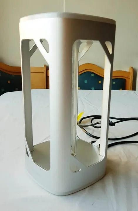 Luminária de Mesa para Desinfecção UV-C - Marca Philips - 24W Bivolt - Usado - Funcionando - Foto 2