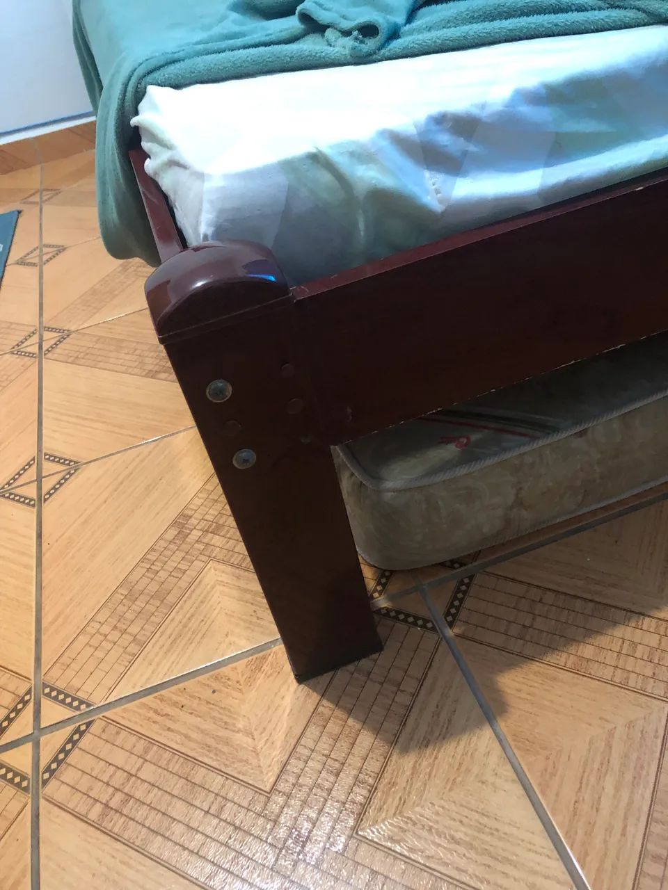 Single bed65082764983299121