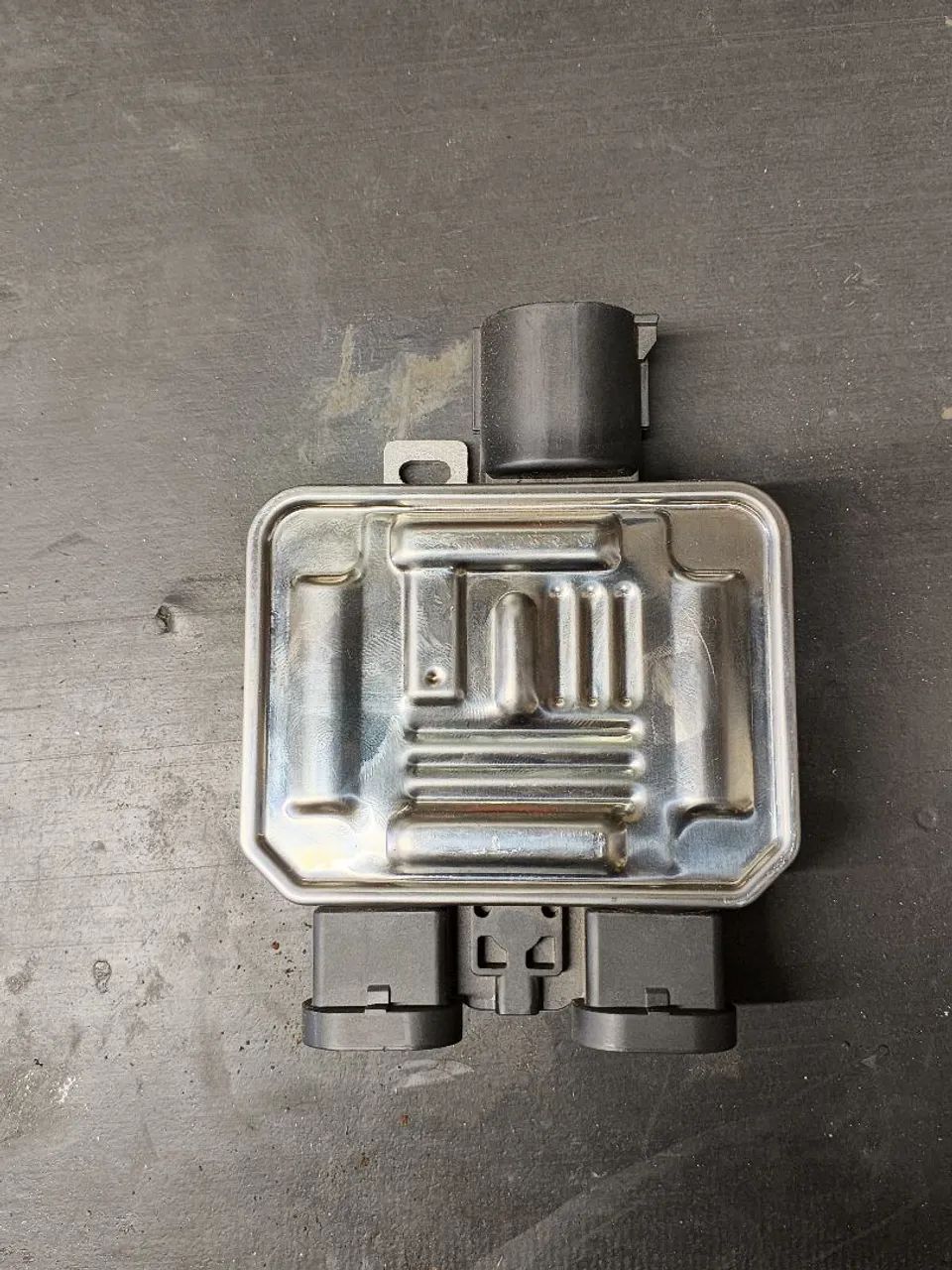 Módulo Ventilador Land Rover - Foto 2