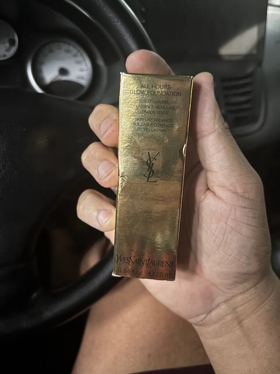BASE LÍQUIDA YSL ALL HOURS GLOW FOUNDATION