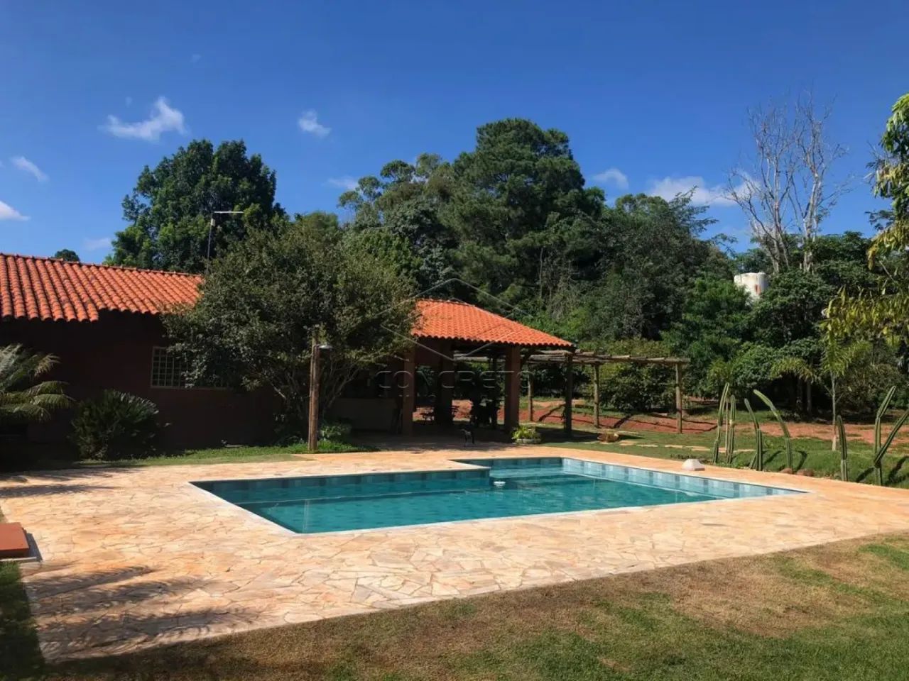 TRANQUILIDADE E LAZER - CHÁCARA À VENDA EM AGUDOS - Foto 2