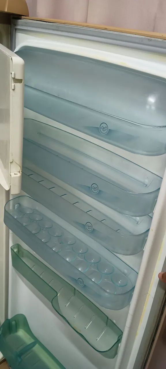 Geladeira Eletrolux  - Foto 4