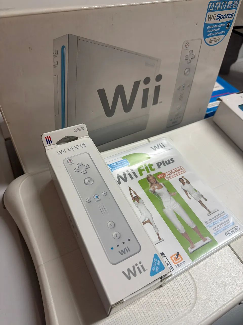 Wii completo com Sports e Fit plus - Consoles de Vídeo Game - Vila