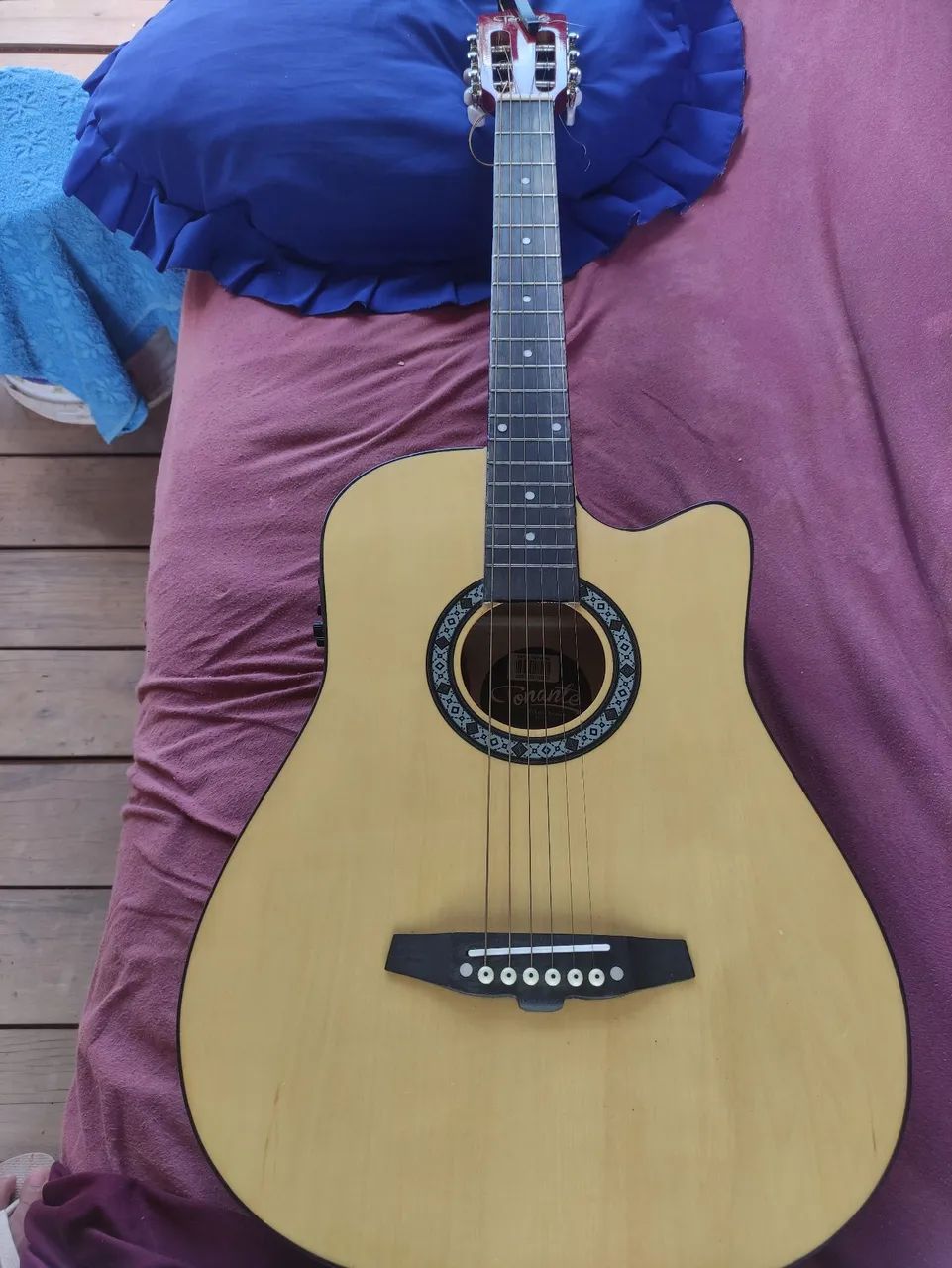 Vendo violão ?