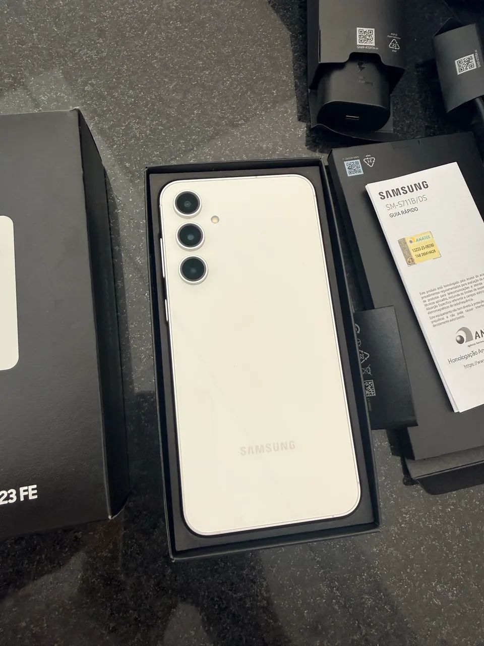 Samsung Galaxy S23 FE 256GB - Branco - Foto 2