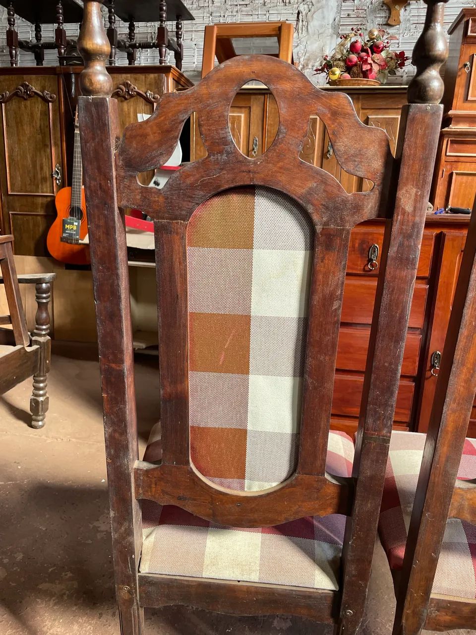 Cadeiras Antigas - Foto 2