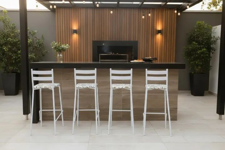 Banqueta Básica - R$ 119,00 cada