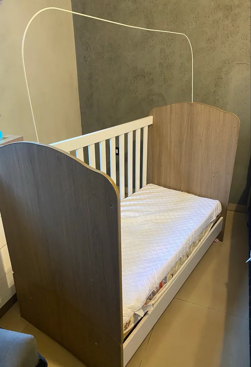 Berço 3 x 1 com colchão e protetor colchão 