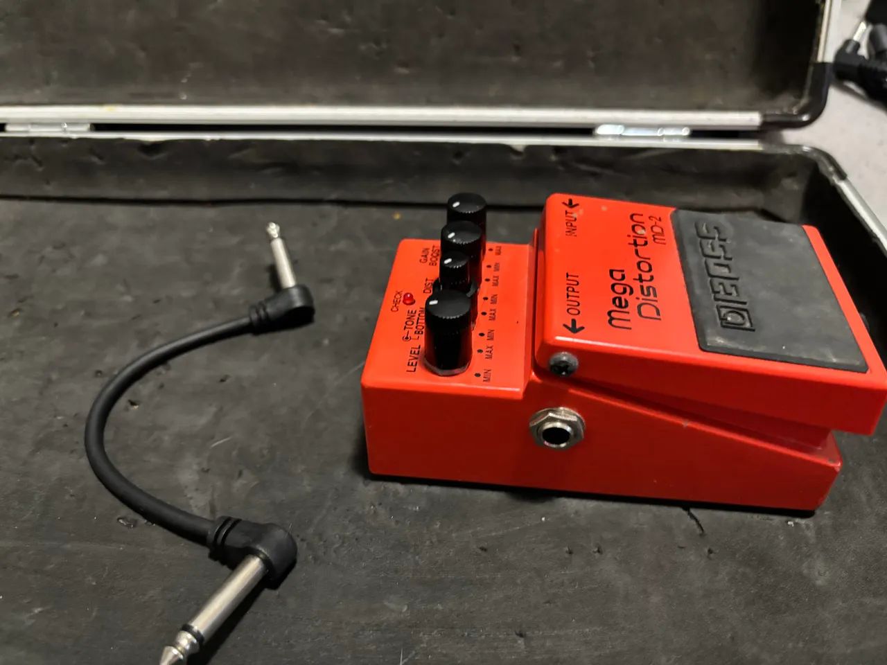 Pedal BOSS - Mega Distortion MD-2 - Foto 4