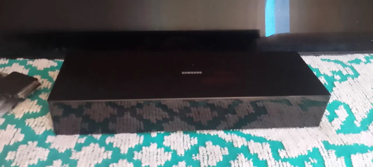Tv Samsung qn55q80rag com defeito - Foto 2