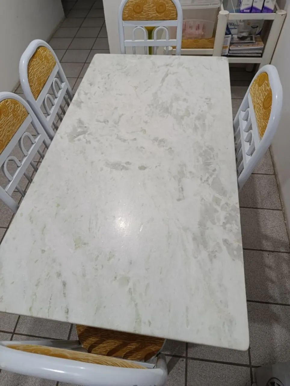 Mesa de mármore branca (SEM CADEIRAS) - Foto 2