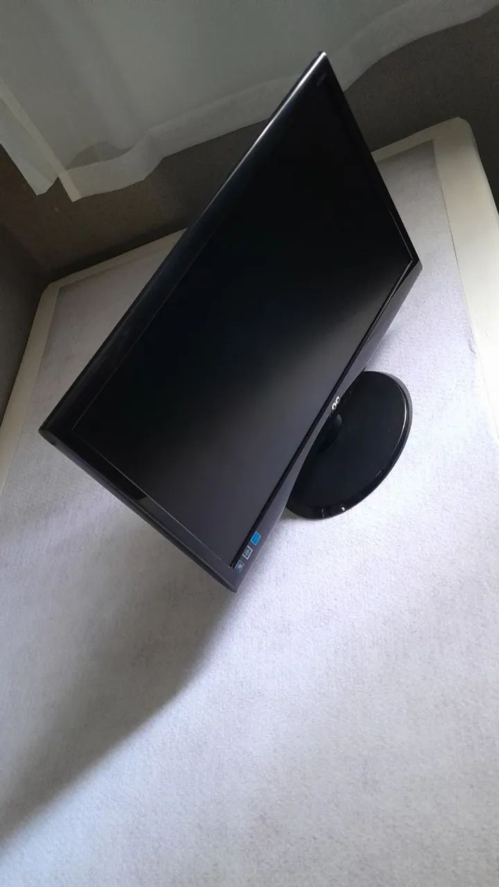 Monitor LCD 19 Polegadas - Com Defeito - Foto 4