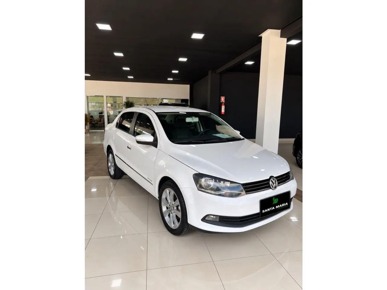 Volkswagen Voyage COMF/HIGHLI. 1.6 T.FLEX 8V 4P 2014