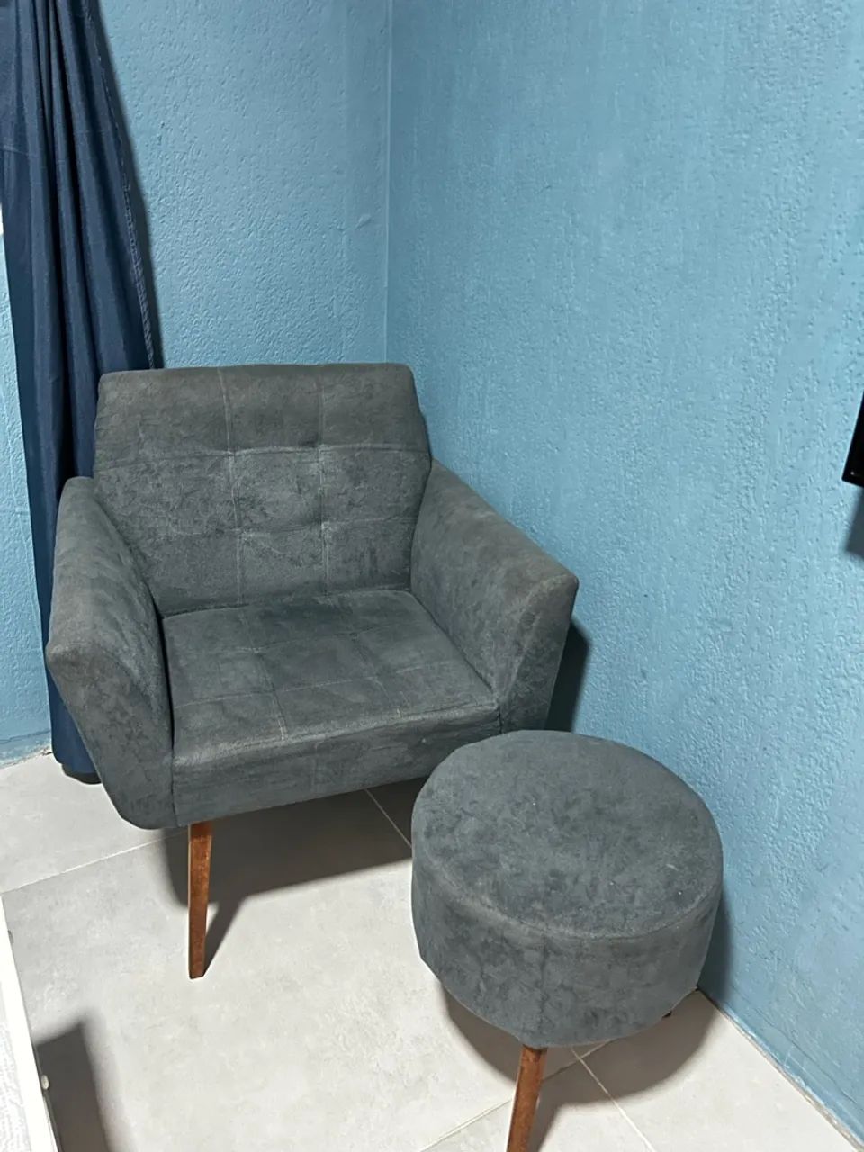 Poltrona + pufe  - Foto 4
