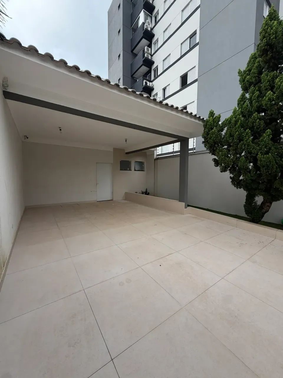 Linda casa e espaçosa com 3 suites para alugar - Foto 2