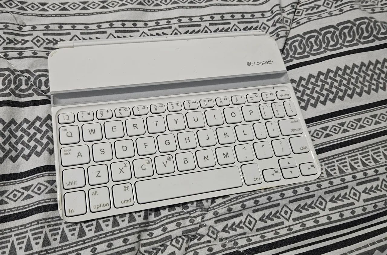 TECLADO LOGITECH ULTRATHIN MINI PARA IPAD - Foto 3