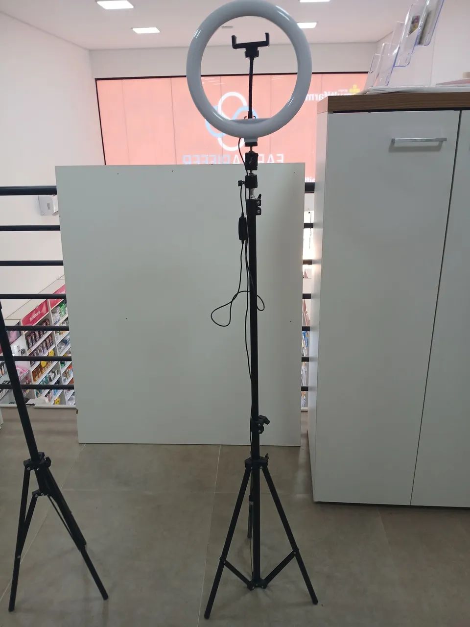 Ring light 25 cm com tripé  - Foto 2