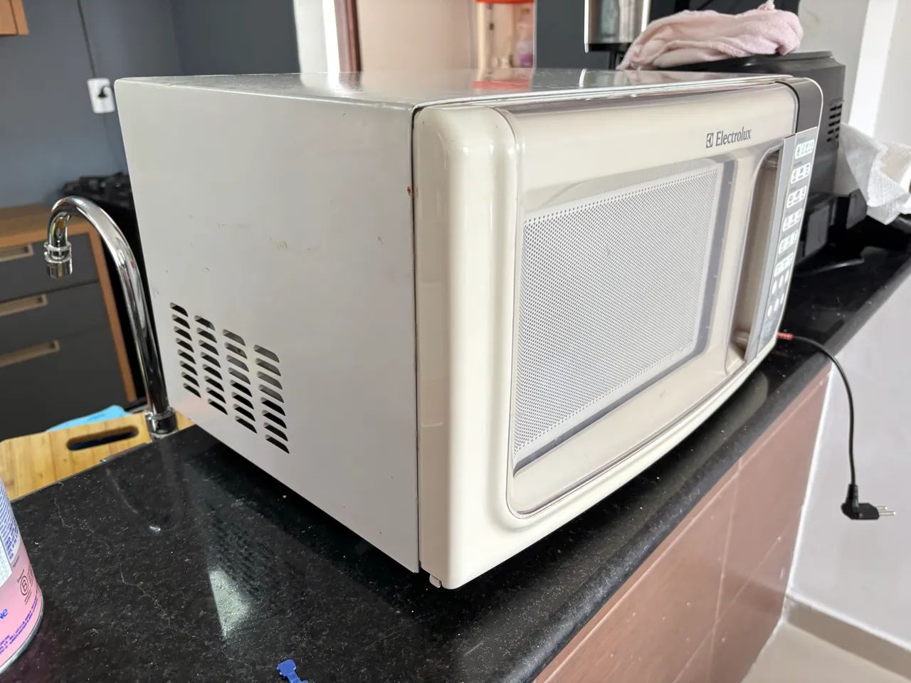 Microondas eletrolux novíssimo  - Foto 3