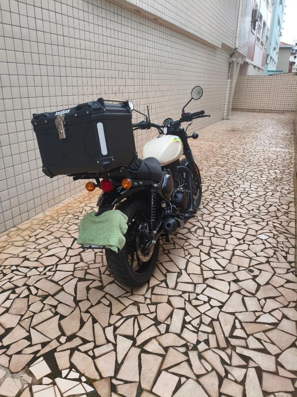 Hunter 350 - Foto 4