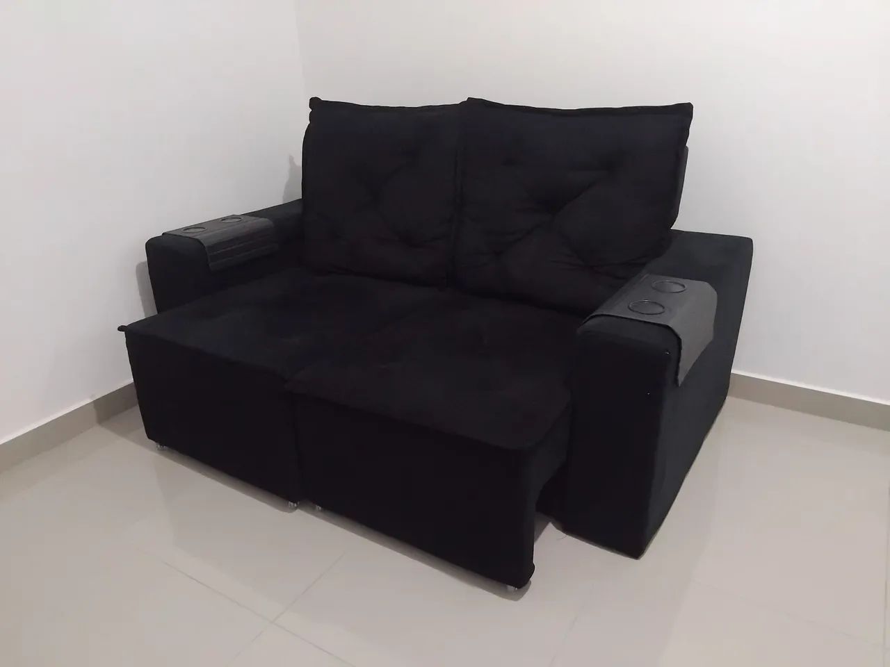 Sofa 1,80 praticamente novo