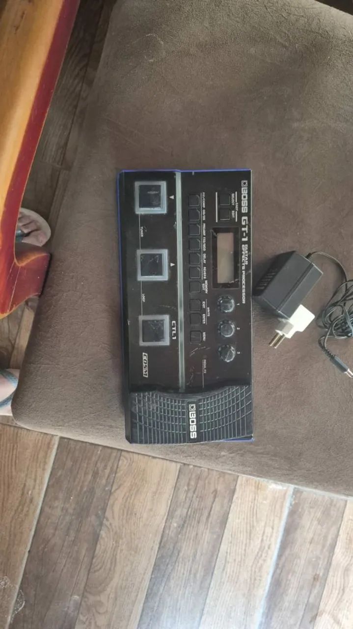 Pedaleira boss gt1 guitarra