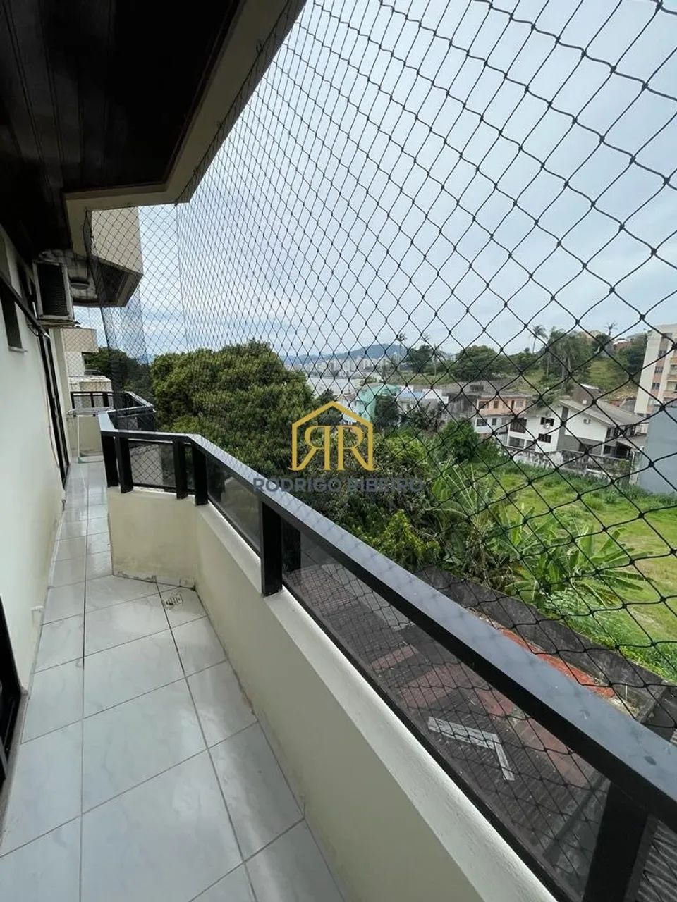 Cobertura horizontal com 03Dorm. Sendo 01 suíte - Foto 5