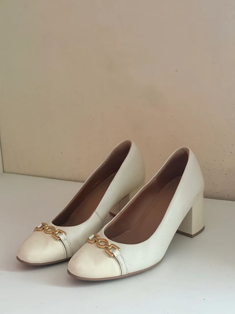 Sapato off white/marfim usaflex 