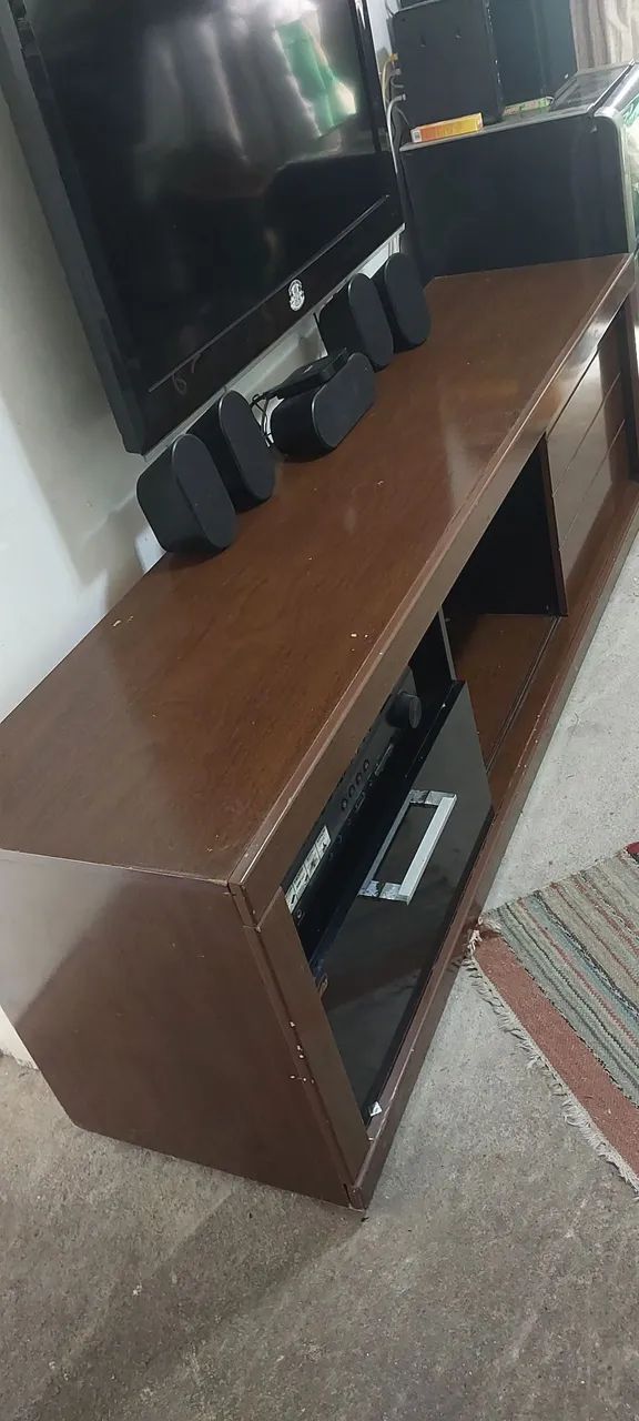Vendo mesa com 4 cadeiras e rack sala - Foto 3