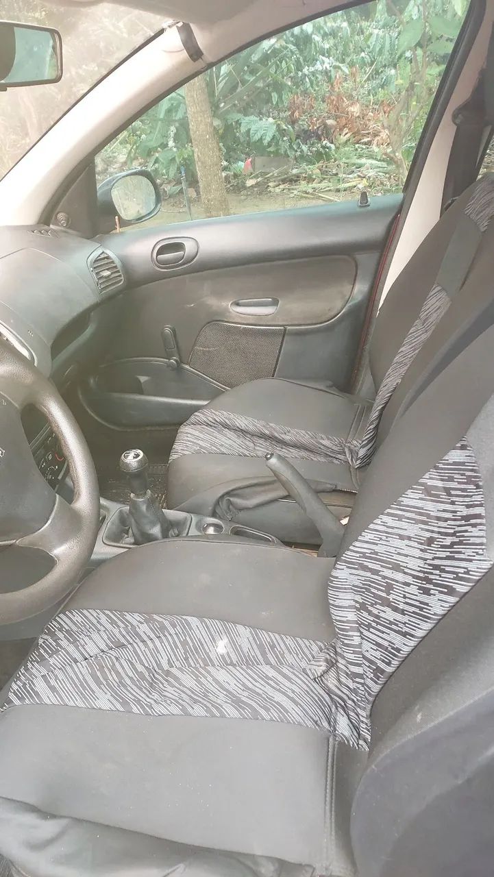 Peugeot 207 207 X-Line 1.4 Flex 8V 5p 2011