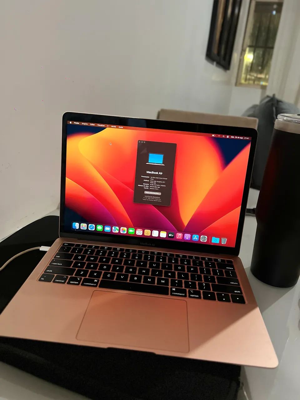 MacBook Air 2019 - Foto 2