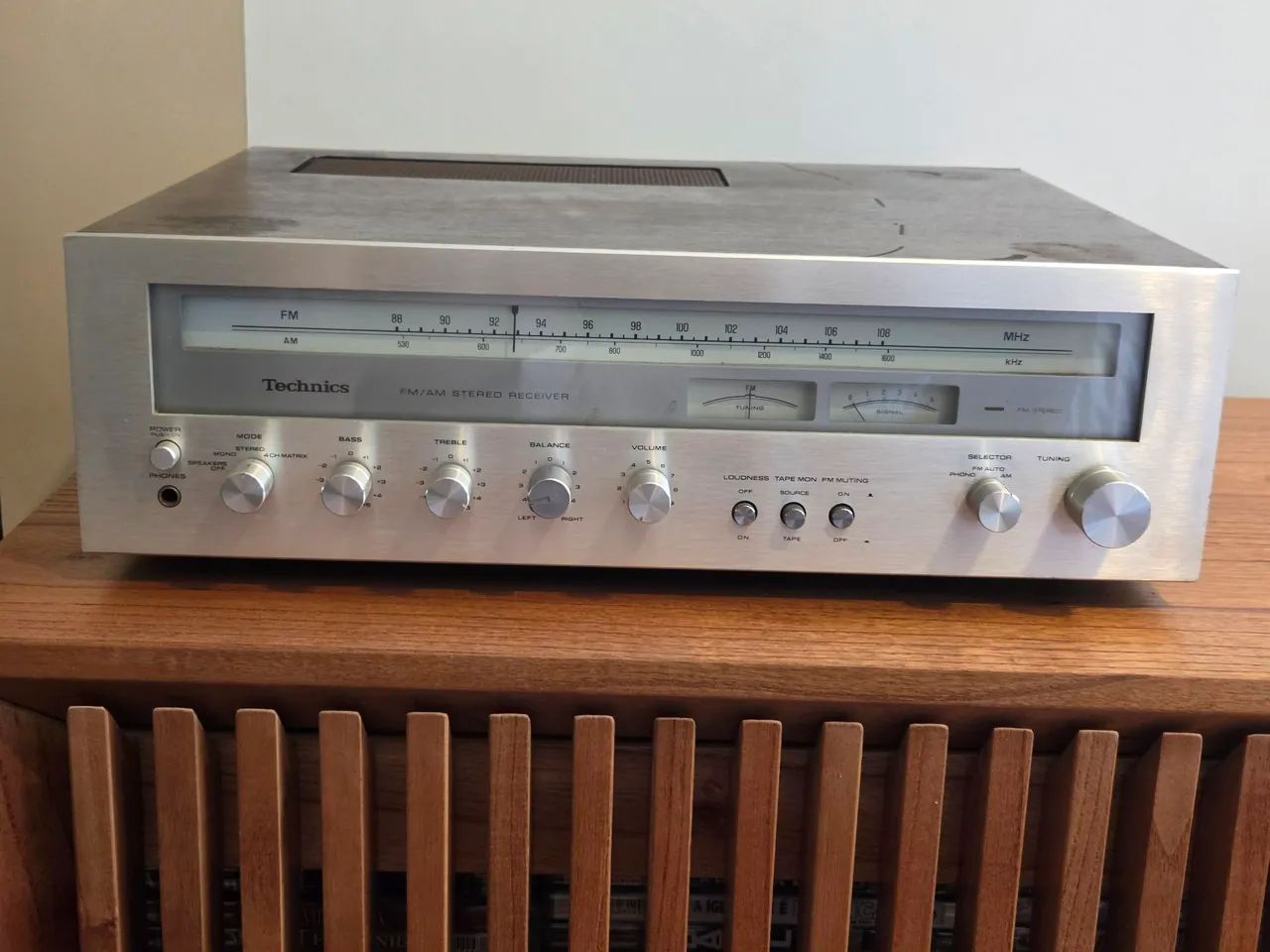 Toca-discos e Receiver Technics  - Foto 2