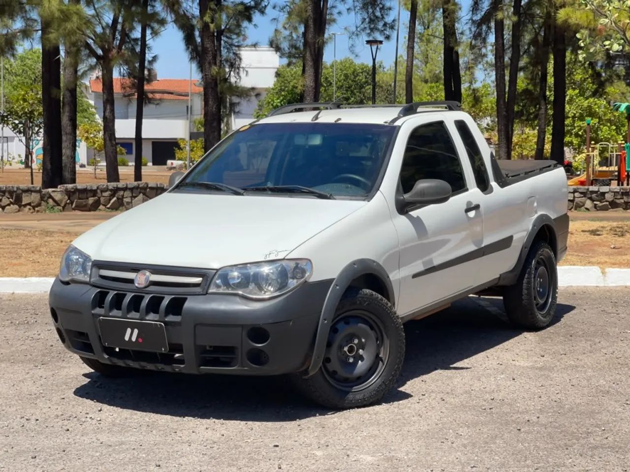 Fiat Strada 1.4 MPI Fire Flex 8V CE 2011