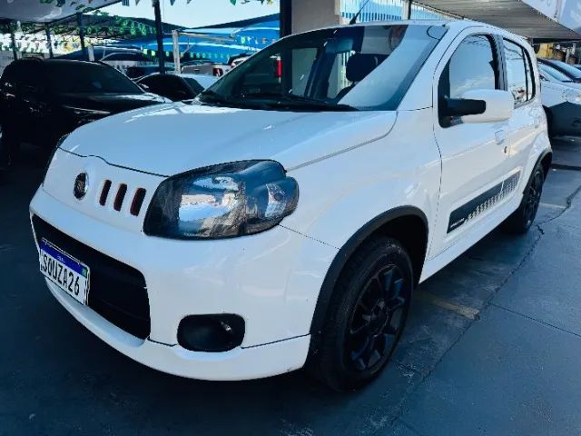 Fiat Uno Sporting 1.4 EVO Fire Flex 8V 4P 2014