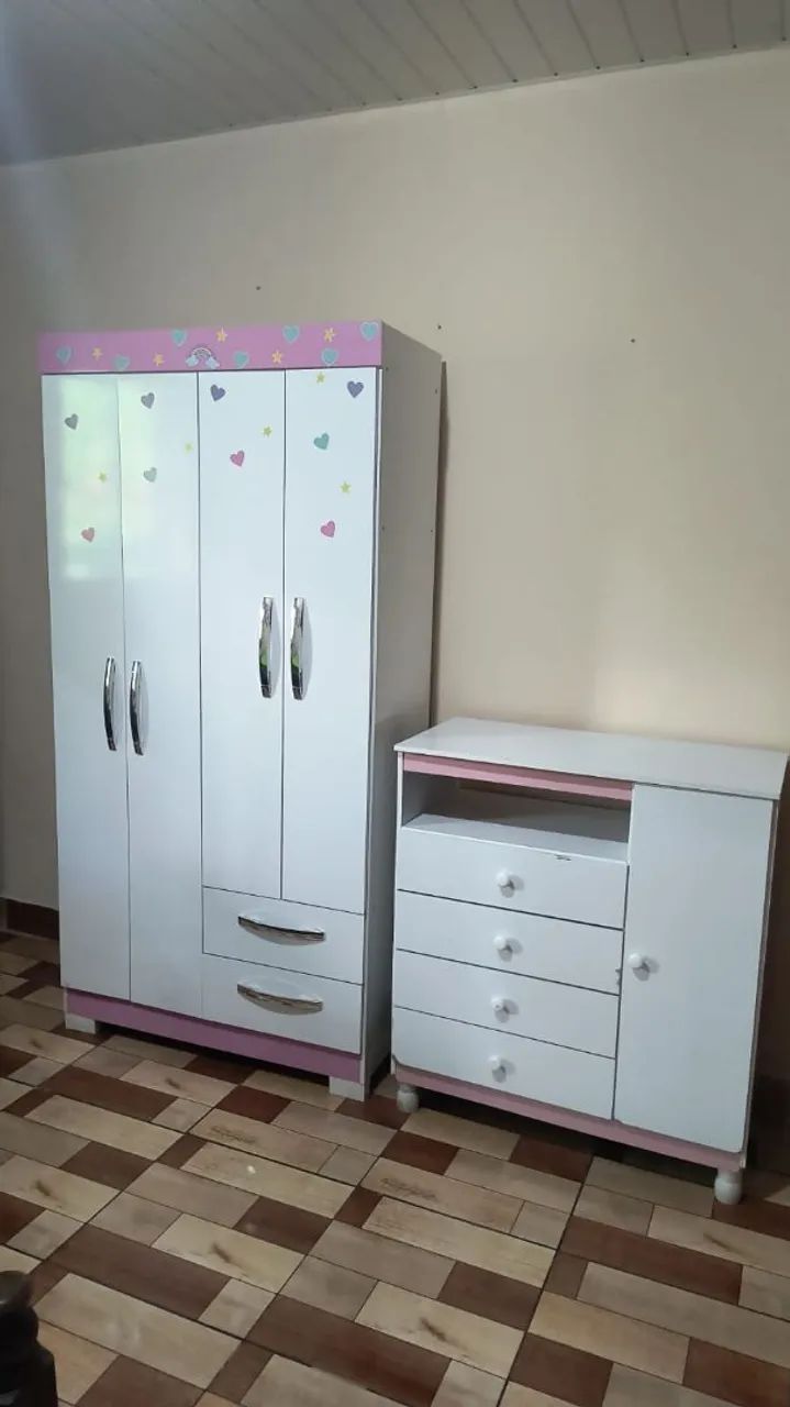 Vendo Gaurda roupa e cômoda 