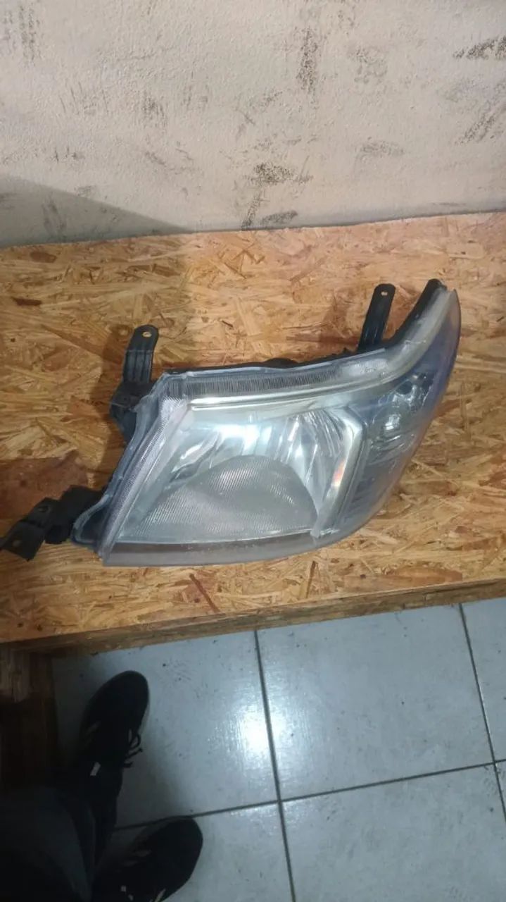 Farol Hilux 2012 à 2015 - Foto 2