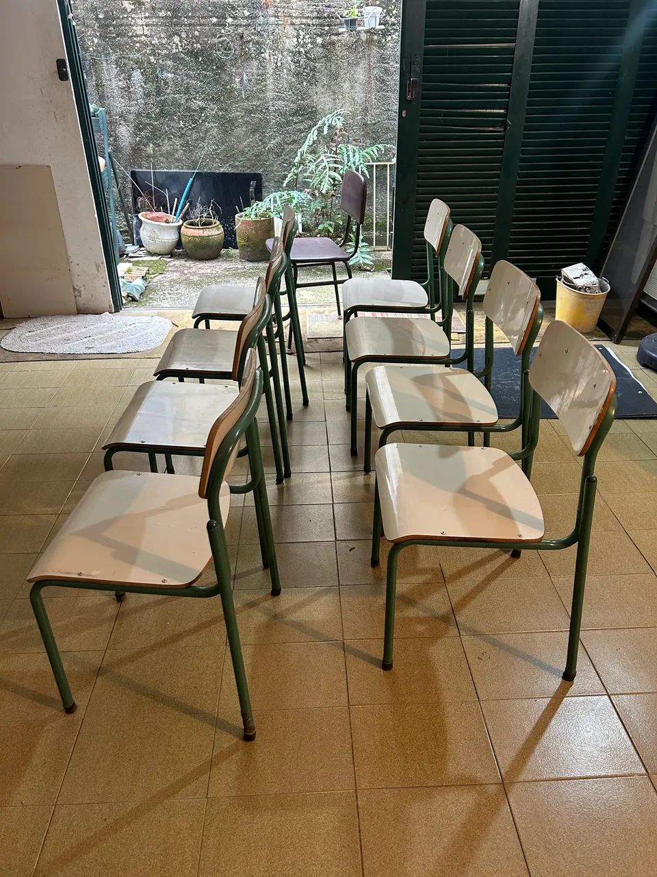 8 CADEIRAS DE FERRO E FÓRMICA  - Foto 3