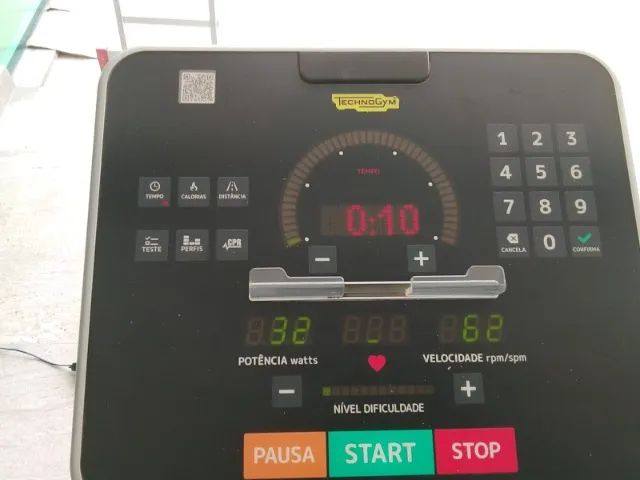 Bicicleta ergometrica Technogym - Foto 3
