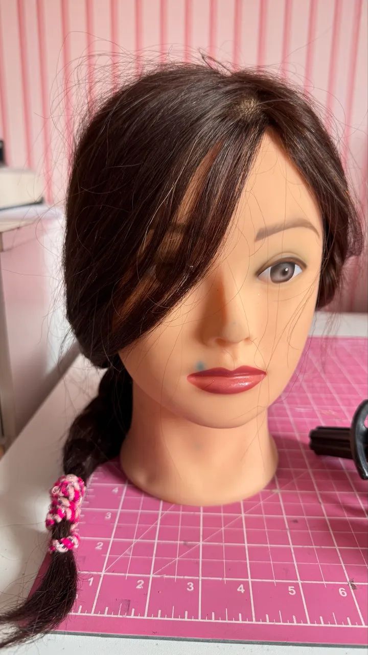 Boneca 50cm de cabelo para treino cabeleireiro