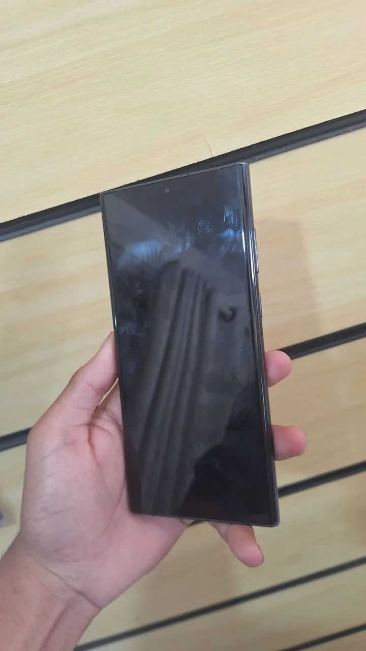 S 22 ultra 256GB com linha na tela  - Foto 2