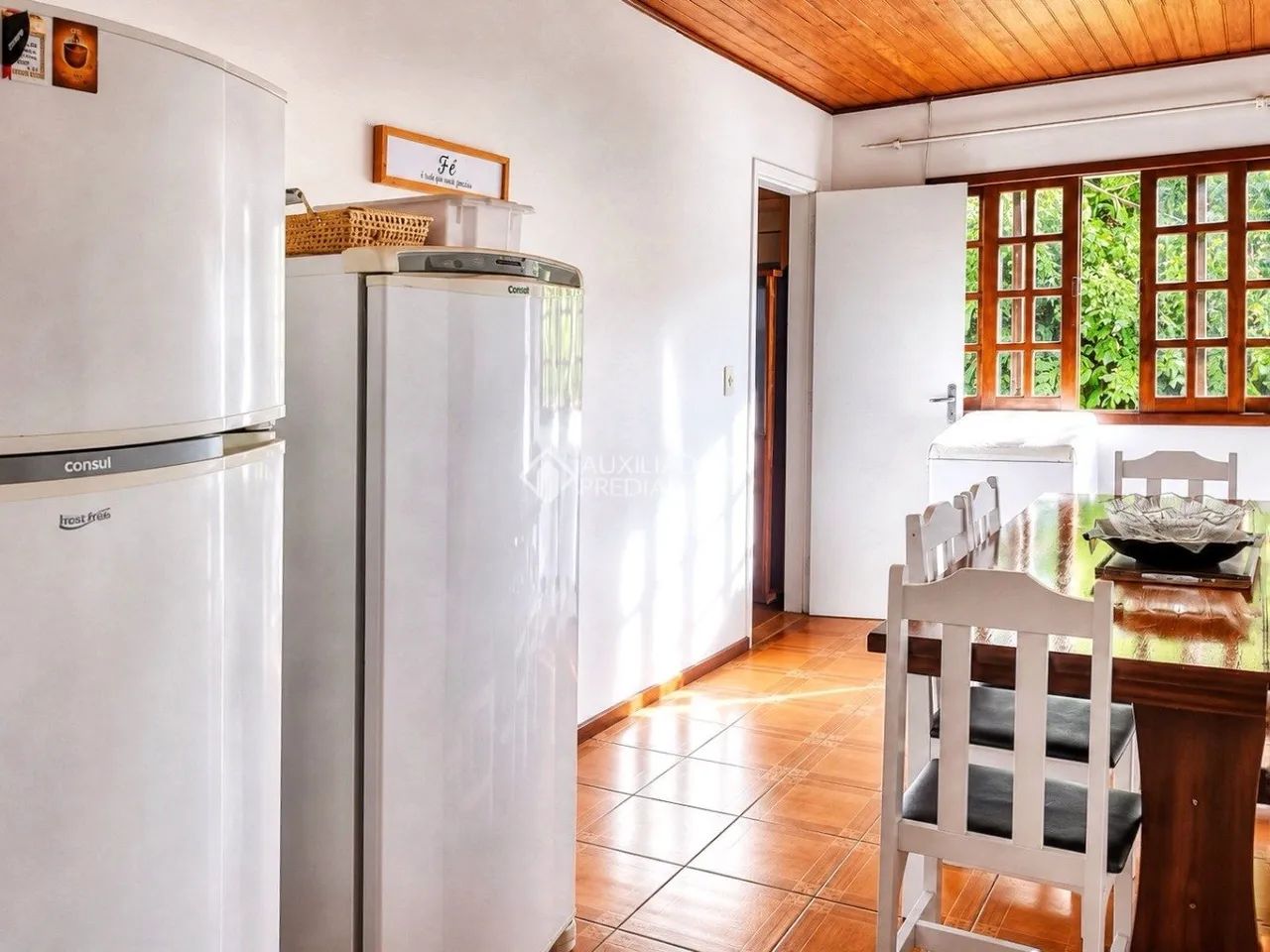 Casa com 6 dormitórios, 3 vagas de garagem no bairro Estreito - Foto 4