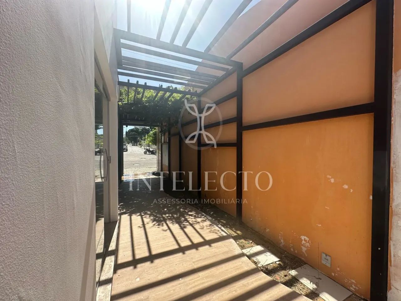 Alugo ponto comercial loja Ponta Negra - Foto 4