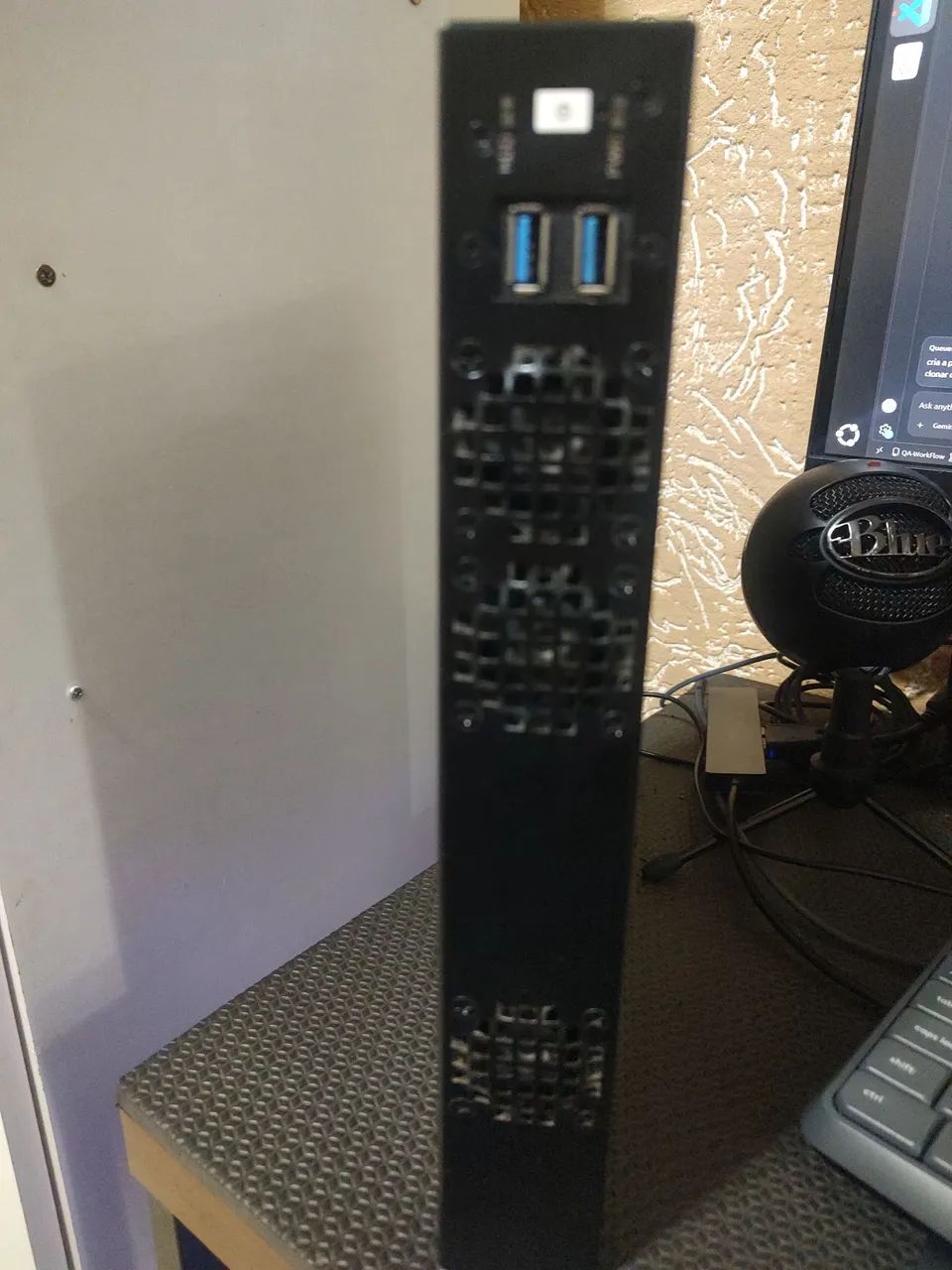 Mini CPU Siemens  i3 8100, 8 gigas ddr4, SSD +hdd