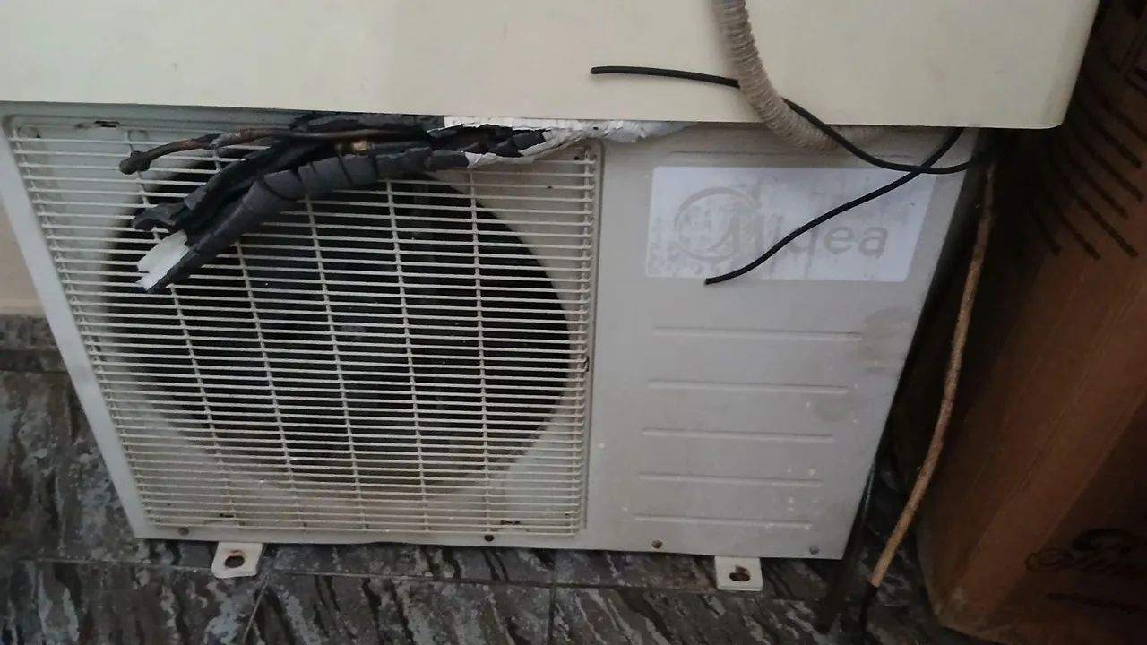 Split springer Midea 18 mil btus 220 v
