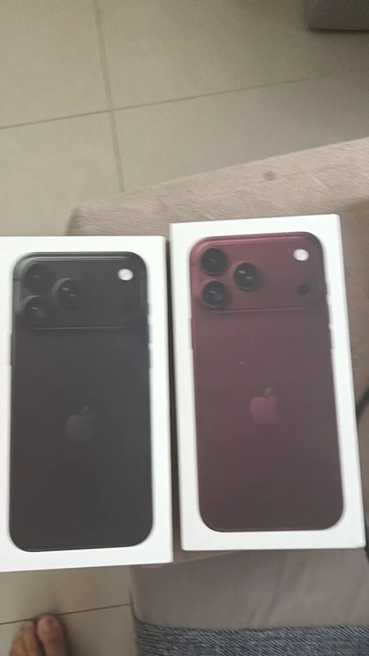 iphone 18 pro Max 256 azul e preto  - Foto 2