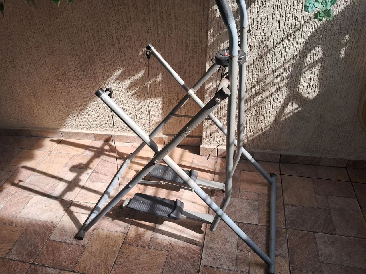 Aparelho para exercícios em casa.